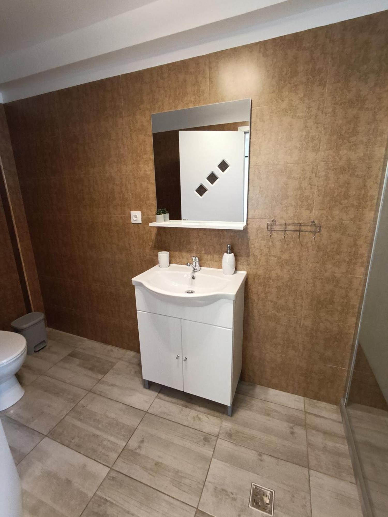 Rio Rooms Băile Herculane Eksteriør billede